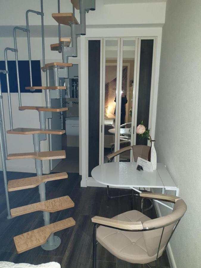 Ferienwohnung Am Rathaus Tangermünde Esterno foto